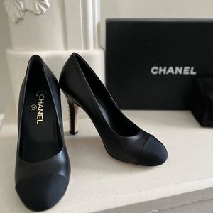 Chanel pumps